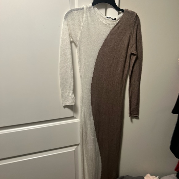 SHEER KNIT CONTRAST SLIT MAXI BEACH DRESS - Picture 8 of 8